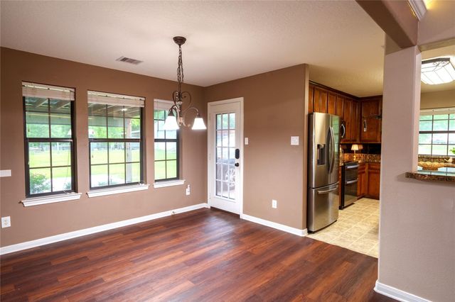 87 Coonville Road, Huntsville, TX 77320