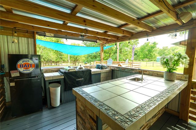 87 Coonville Road, Huntsville, TX 77320