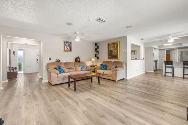 2 CLAYMONT COURT S, Palm Coast, FL 32137