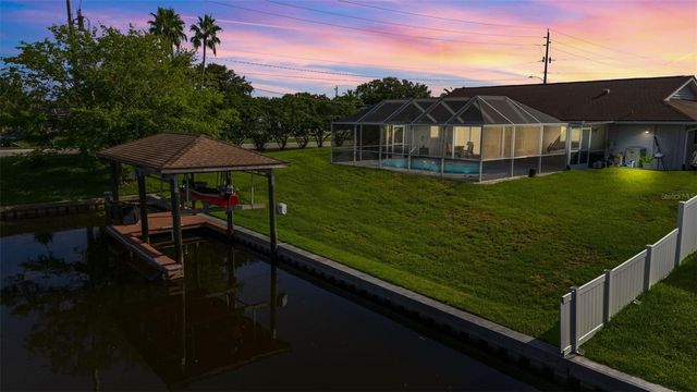 2 CLAYMONT COURT S, Palm Coast, FL 32137