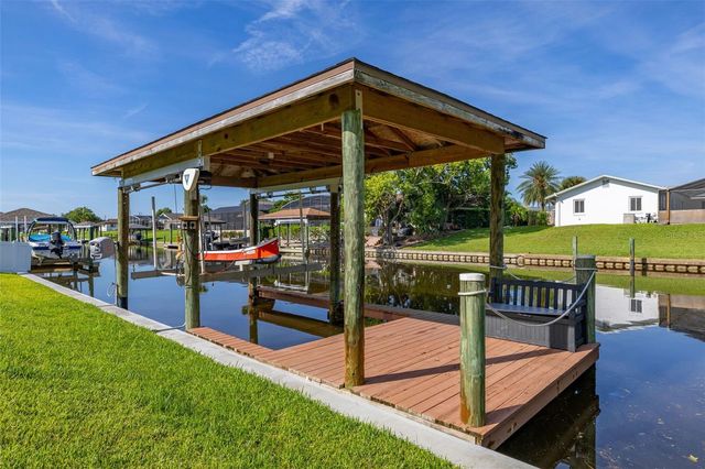 2 CLAYMONT COURT S, Palm Coast, FL 32137