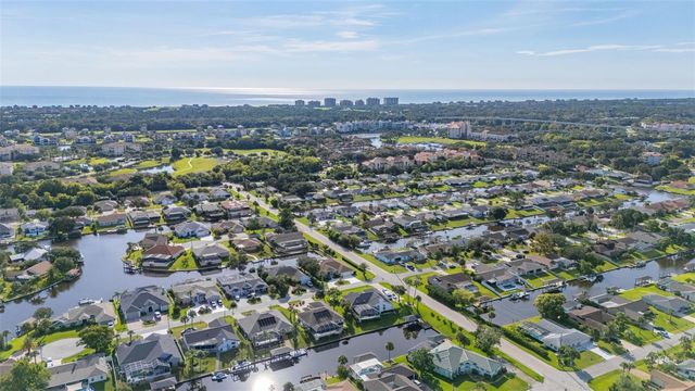 2 CLAYMONT COURT S, Palm Coast, FL 32137