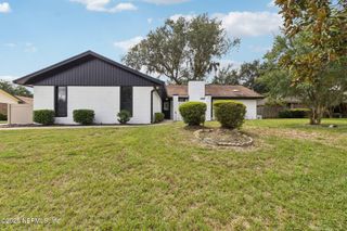 2557 GLENLOCH Court, Orange Park, FL 32065