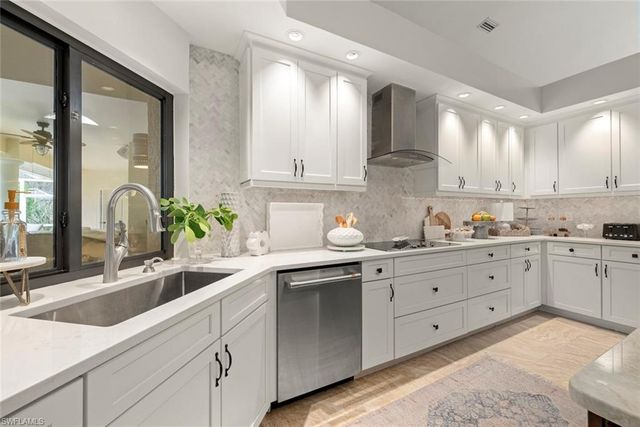 15560 Greenock LN, Fort Myers, FL 33912