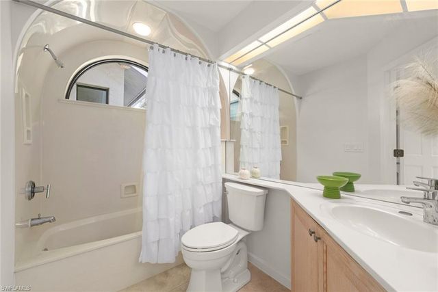 15560 Greenock LN, Fort Myers, FL 33912