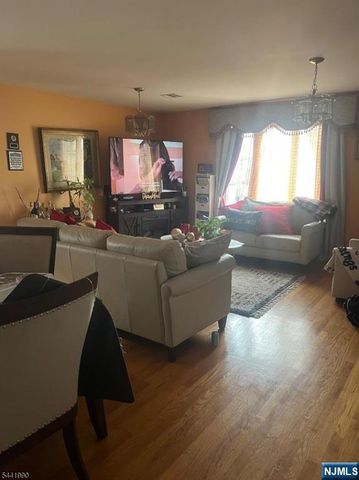 12-14 Cliff Hill Place, Newark, NJ 07106