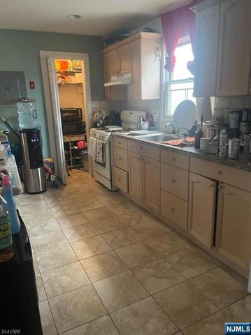 12-14 Cliff Hill Place, Newark, NJ 07106