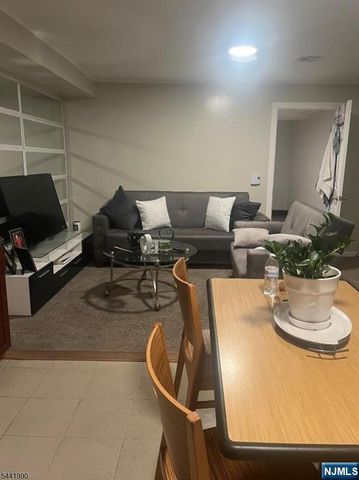 12-14 Cliff Hill Place, Newark, NJ 07106