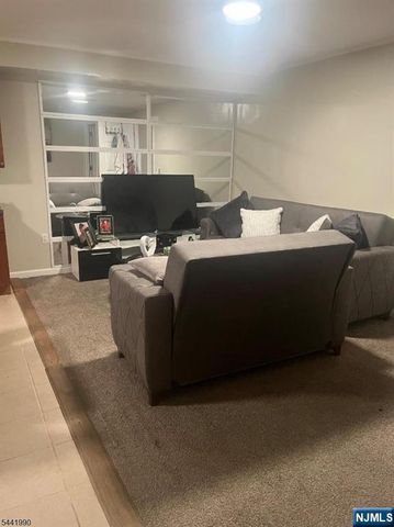 12-14 Cliff Hill Place, Newark, NJ 07106