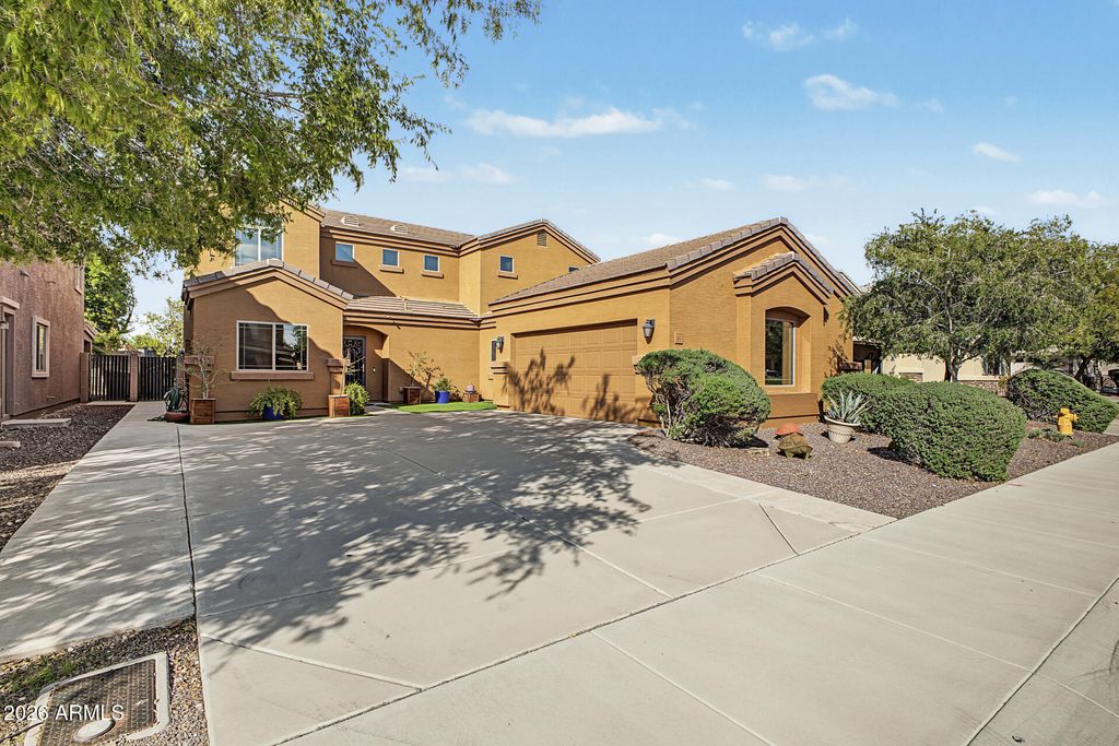 9568 W FRANK Avenue, Peoria, AZ 85382