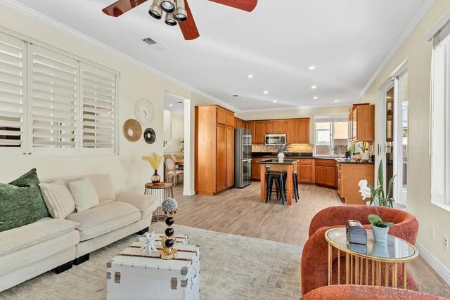 8786 Gracilior Ct, Escondido, CA 92026