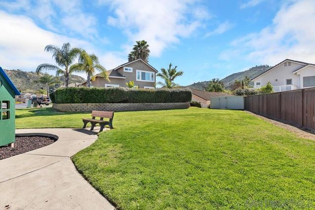 8786 Gracilior Ct, Escondido, CA 92026