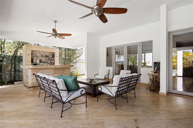 69 ROBLE, Guaynabo, PR 00966