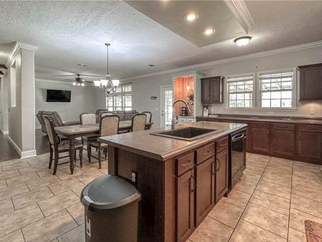 19616 Lanier Point RD, Thornton, TX 76687