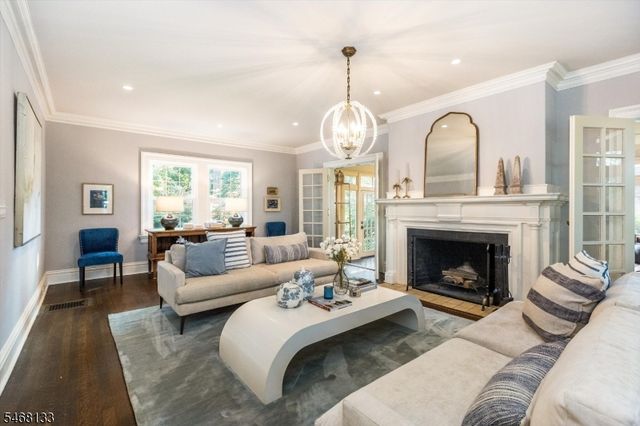 115 Forest Ave, Glen Ridge Boro Twp., NJ 07028