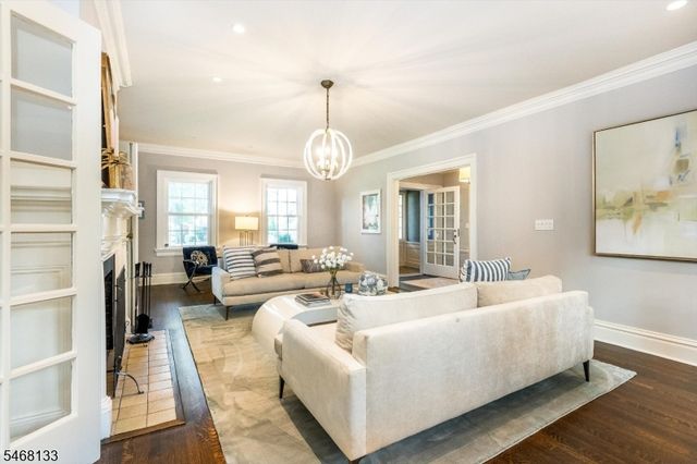 115 Forest Ave, Glen Ridge Boro Twp., NJ 07028