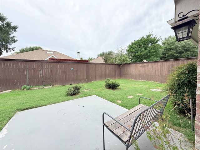 10123 Andre Drive, Irving, TX 75063