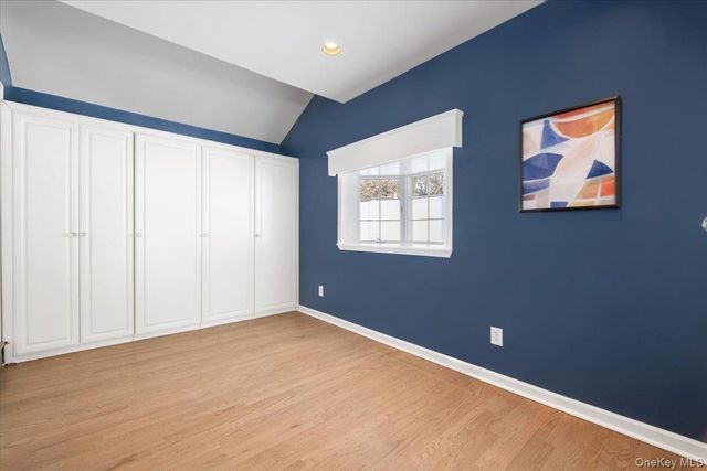 66 Middle Road, Eastchester, NY 10709