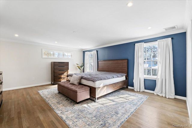 66 Middle Road, Eastchester, NY 10709