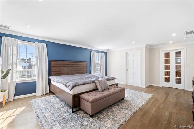 66 Middle Road, Eastchester, NY 10709