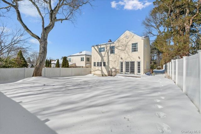 66 Middle Road, Eastchester, NY 10709