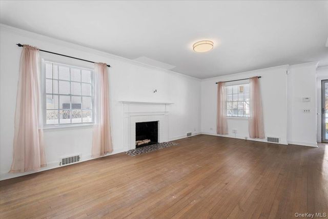 66 Middle Road, Eastchester, NY 10709