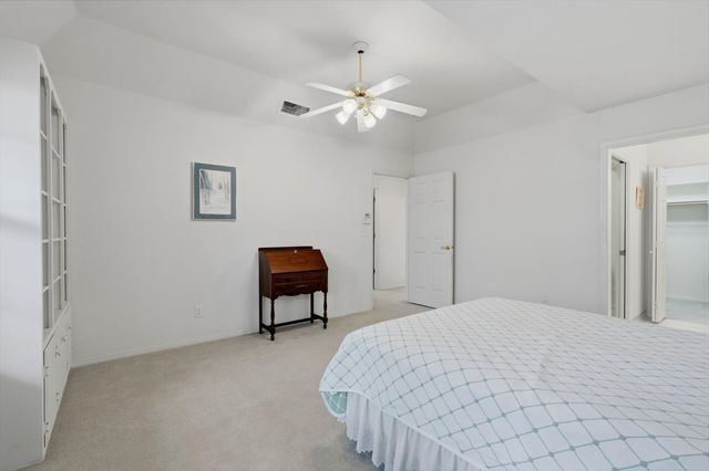 1646 E Morningstar Lane, Fresno, CA 93720