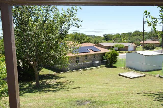 1404 Rob LN, Copperas Cove, TX 76522