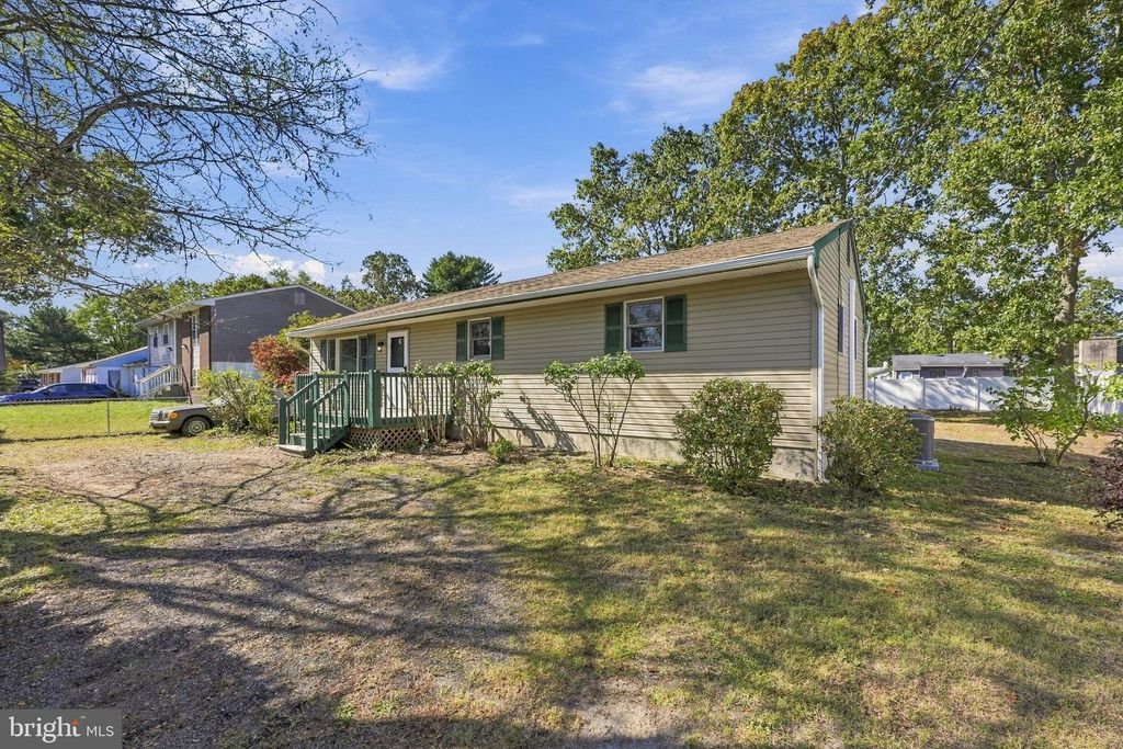 13 WINNEBAGO TRL, BROWNS MILLS, NJ 08015 — photo 3
