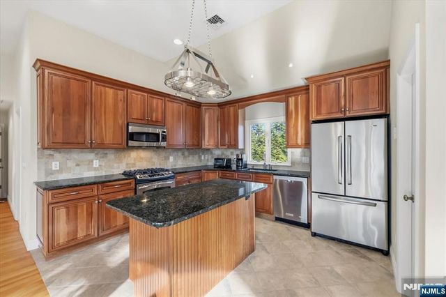 115 Morris Avenue, Haworth, NJ 07641