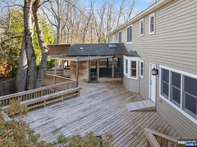 115 Morris Avenue, Haworth, NJ 07641