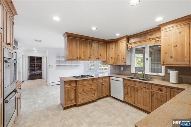 115 Morris Avenue, Haworth, NJ 07641