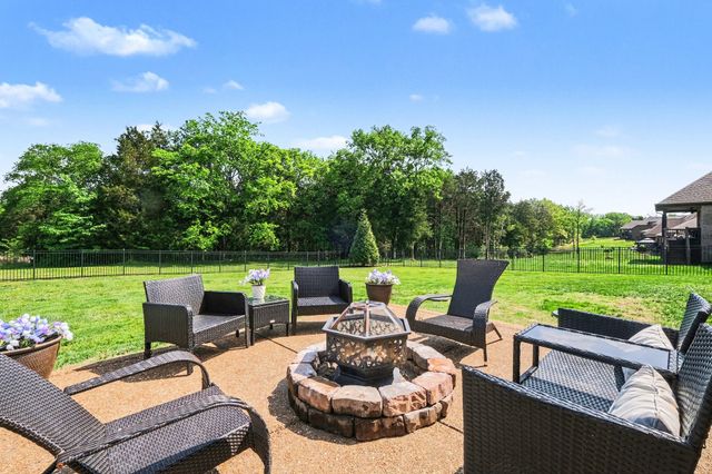 1365 Mires Rd, Mount Juliet, TN 37122