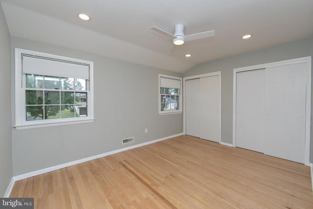 18 LANTERN LN, Cherry Hill, NJ 08002