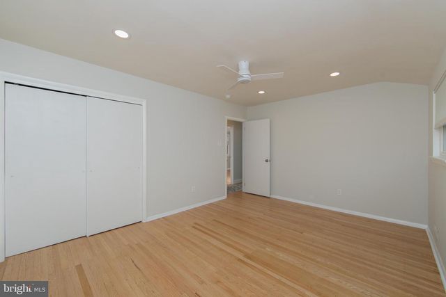 18 LANTERN LN, Cherry Hill, NJ 08002