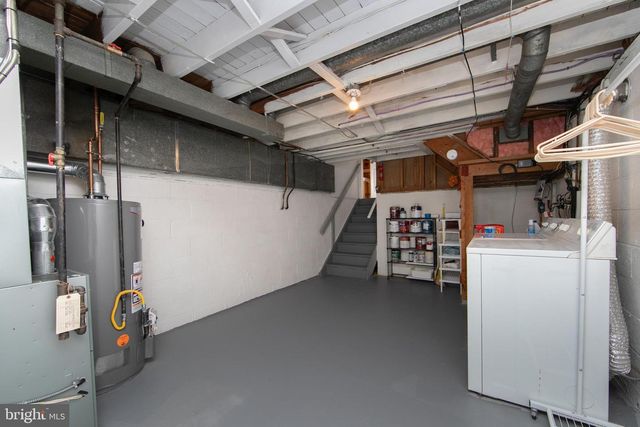 18 LANTERN LN, Cherry Hill, NJ 08002