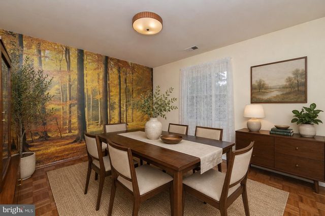 18 LANTERN LN, Cherry Hill, NJ 08002