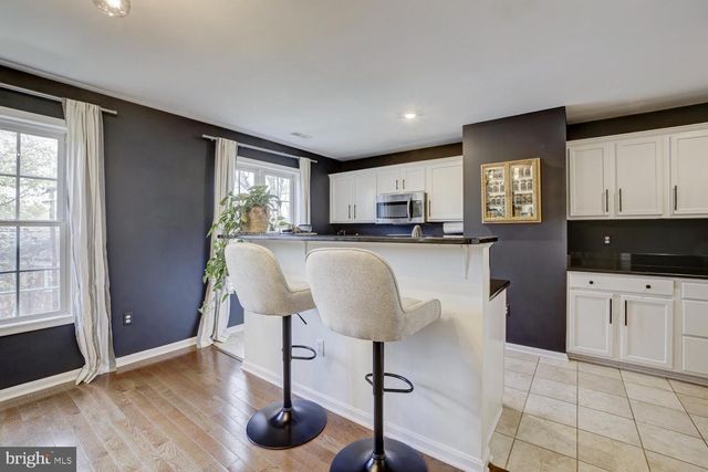 1636 S TAYLOR ST, Arlington, VA 22204