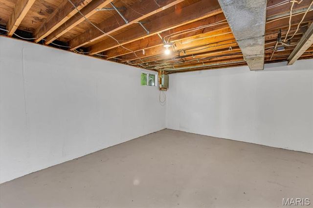 3368 Suncrest Avenue, St Louis, MO 63114