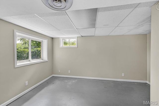 3368 Suncrest Avenue, St Louis, MO 63114