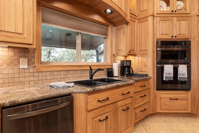 4101 NW 21st Street, Redmond, OR 97756