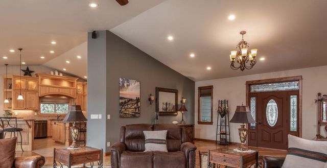 4101 NW 21st Street, Redmond, OR 97756