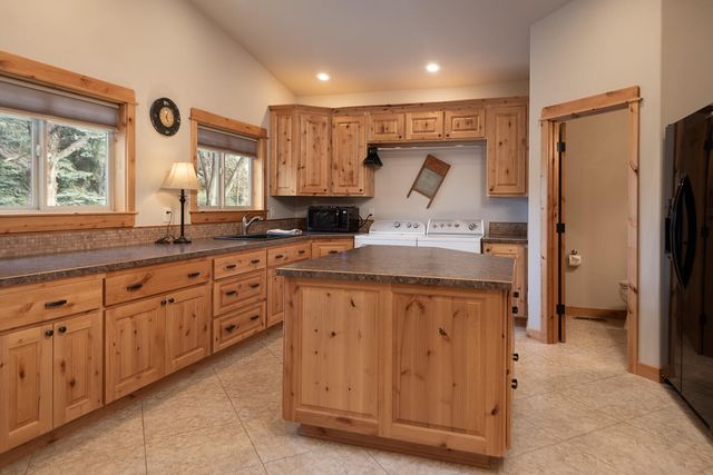 4101 NW 21st Street, Redmond, OR 97756