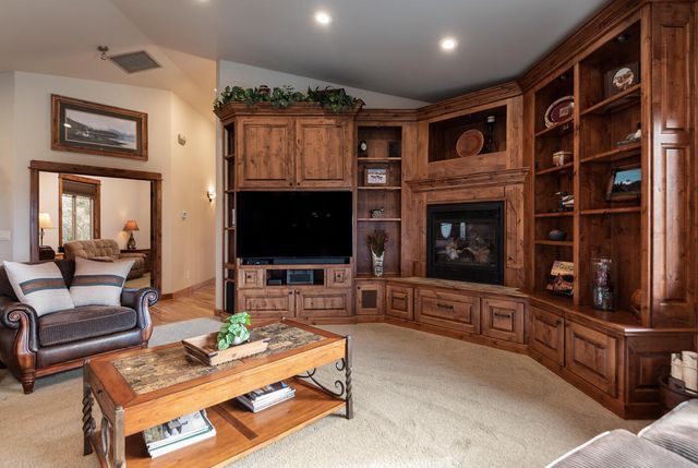 4101 NW 21st Street, Redmond, OR 97756