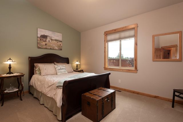 4101 NW 21st Street, Redmond, OR 97756