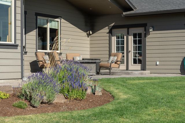 4101 NW 21st Street, Redmond, OR 97756