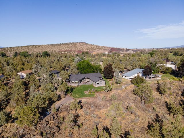 4101 NW 21st Street, Redmond, OR 97756