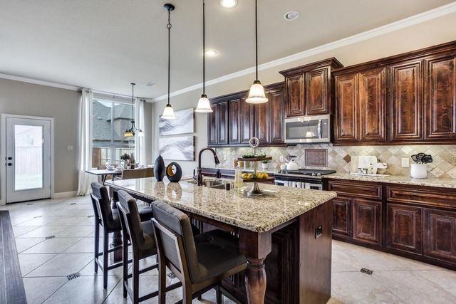 610 Warner Drive, Anna, TX 75409