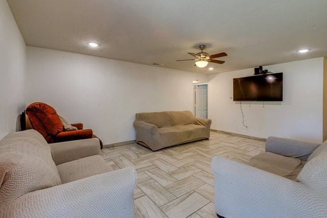 226 Springbranch Drive, Garland, TX 75043