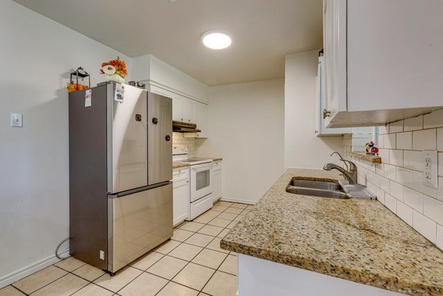 226 Springbranch Drive, Garland, TX 75043